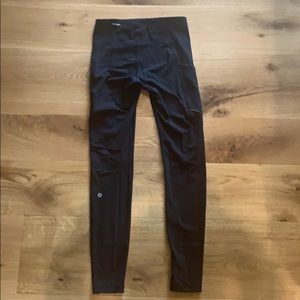 Lululemon Size 4 Black long yoga pants